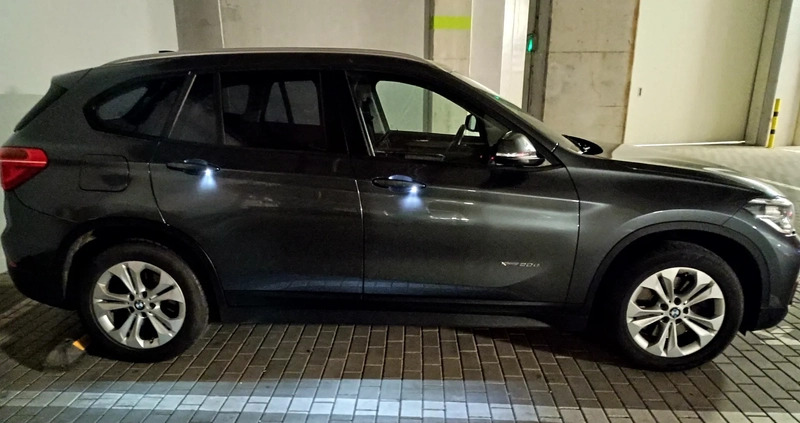 BMW X1 cena 81900 przebieg: 152000, rok produkcji 2015 z Wrocław małe 301